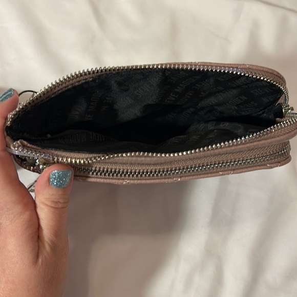 Steve Madden Clutch - Picture 4 of 8